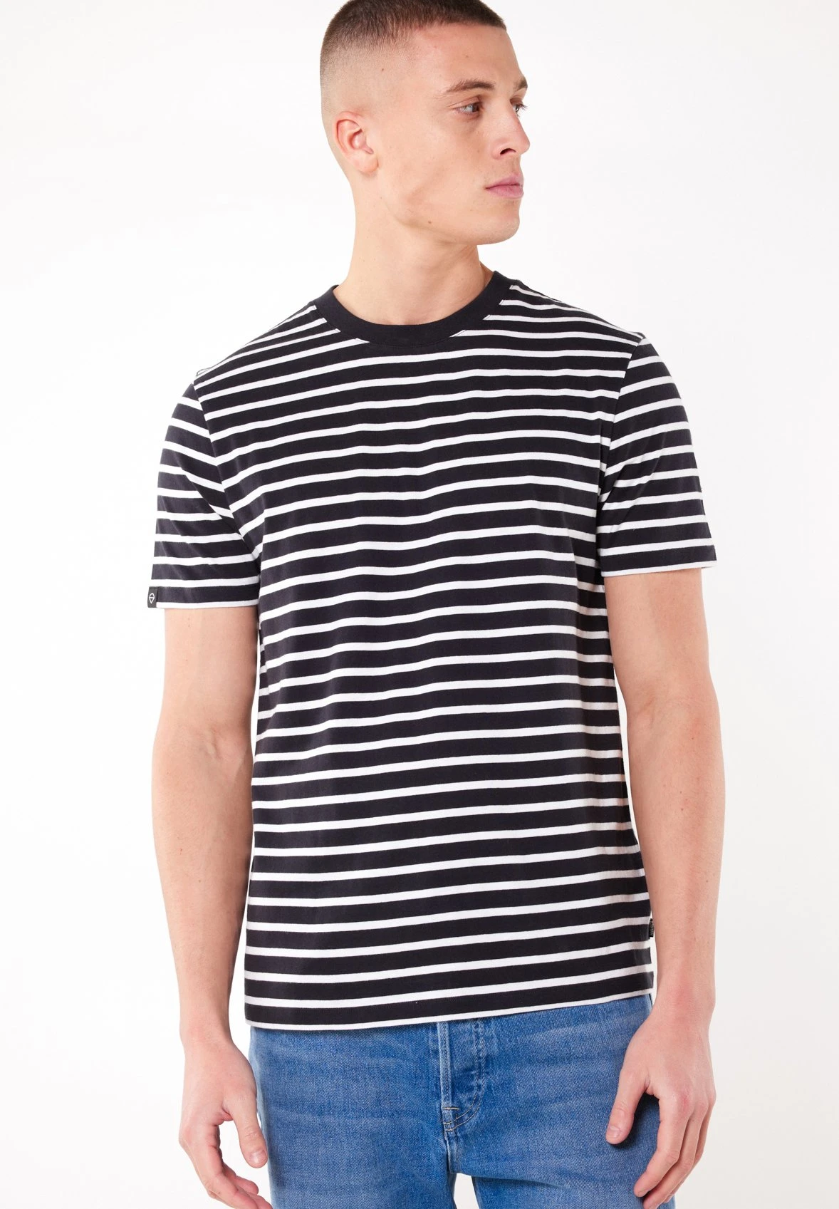 Eric - T-Shirt Print - Black White 1 Eric - T-Shirt Print - Black White