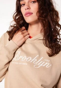 Saya - Hoodie - Light Khaki -America Today 115a2e17dc4a4880ba557fec55f88e38