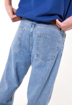 Dallas - Relaxed Fit Jeans - Medium Blue 9 Dallas - Relaxed Fit Jeans - Medium Blue -America Today 13b65e4deffc46b79cceeddb36a79525