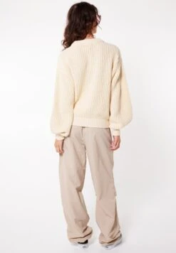 Kibby - Trui - Off White 8 Kibby - Trui - Off White -America Today 86f6b2e0b3204c0199bd863afd8a76c0