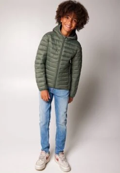 Alex Jr - Jas - Leaf