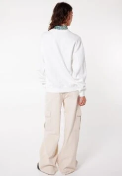 Sari - Sweater - Off White 8 Sari - Sweater - Off White -America Today a88cf90154824c929f755a80adb79cef