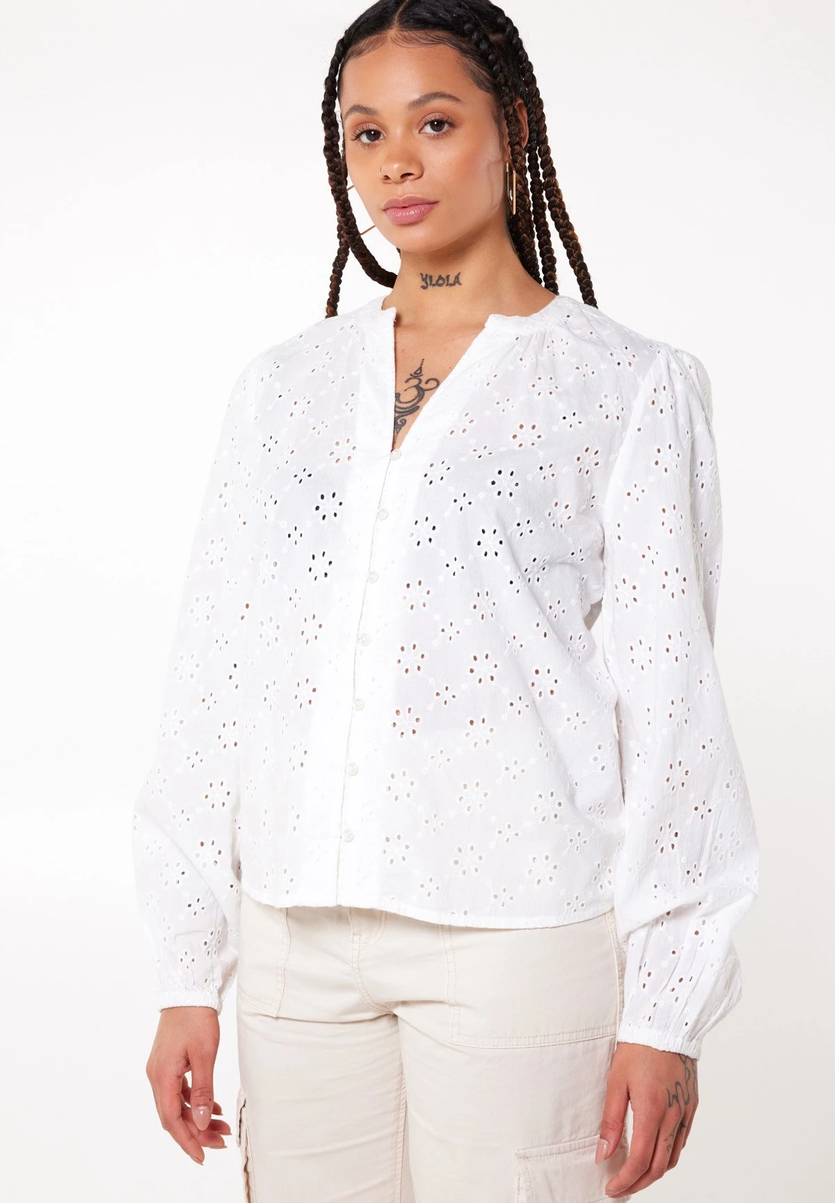 Bodi - Blouse - Off White 1 Bodi - Blouse - Off White