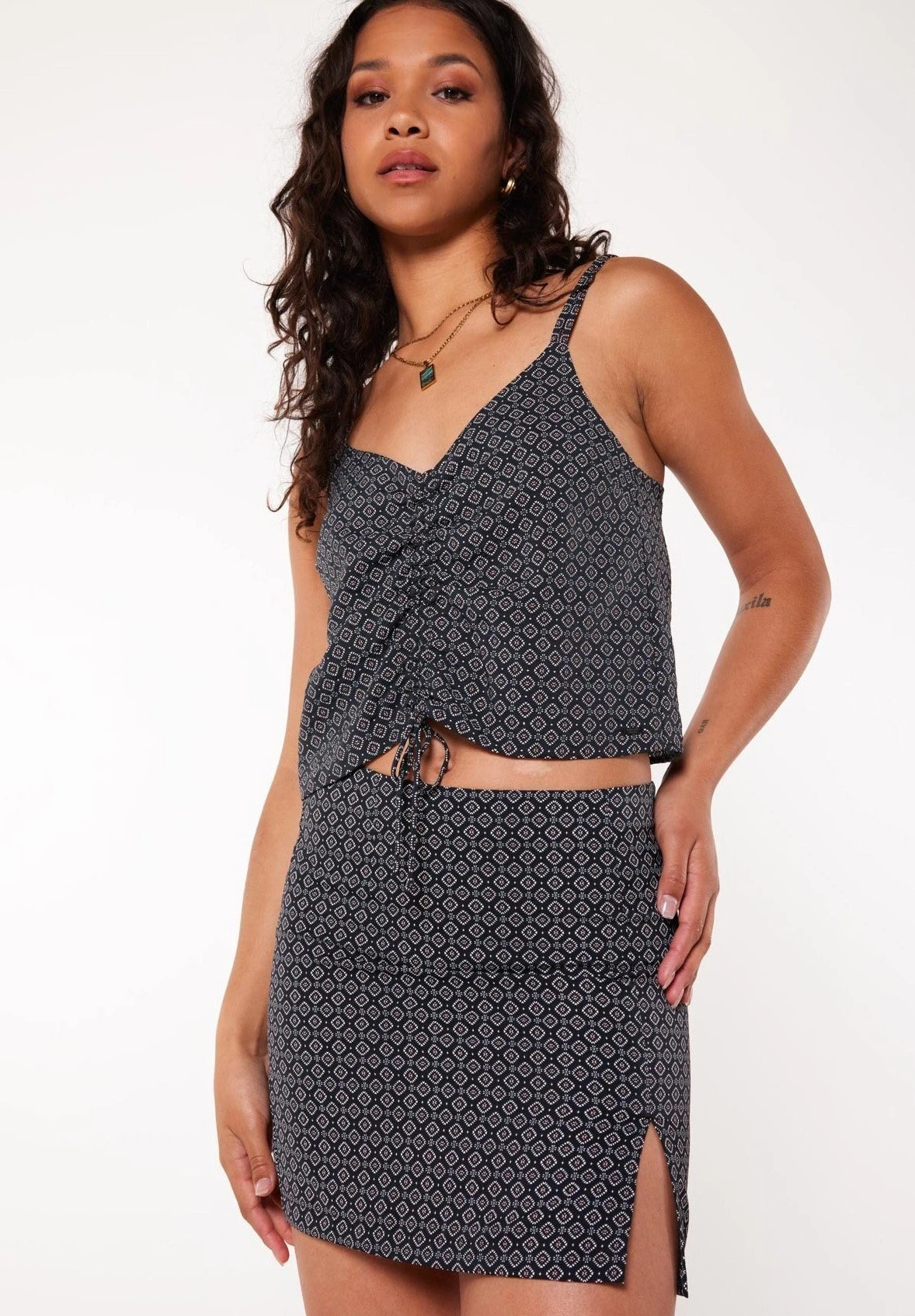 Ivara - Top - Design Print 1 Ivara - Top - Design Print