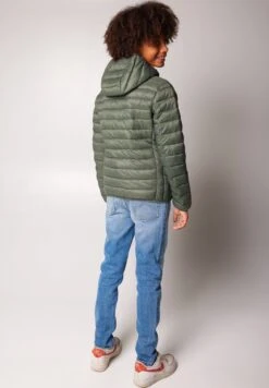 Alex Jr - Jas - Leaf -America Today f4429f7906f3462f8bbee384e6cdd9df